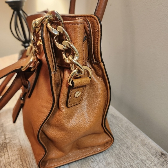 Michael Kors Hamilton Brown Saffiano Medium Satchel Shoulder Handbag Purse - Picture 4 of 13